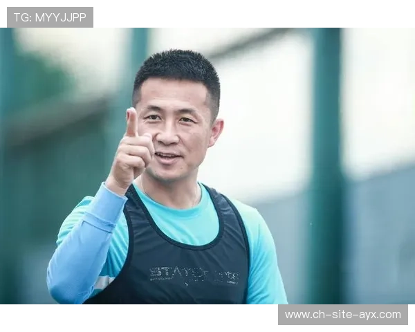 大连曼巴大步趟球，高速抽射破门得分——速度与精准的软文之旅